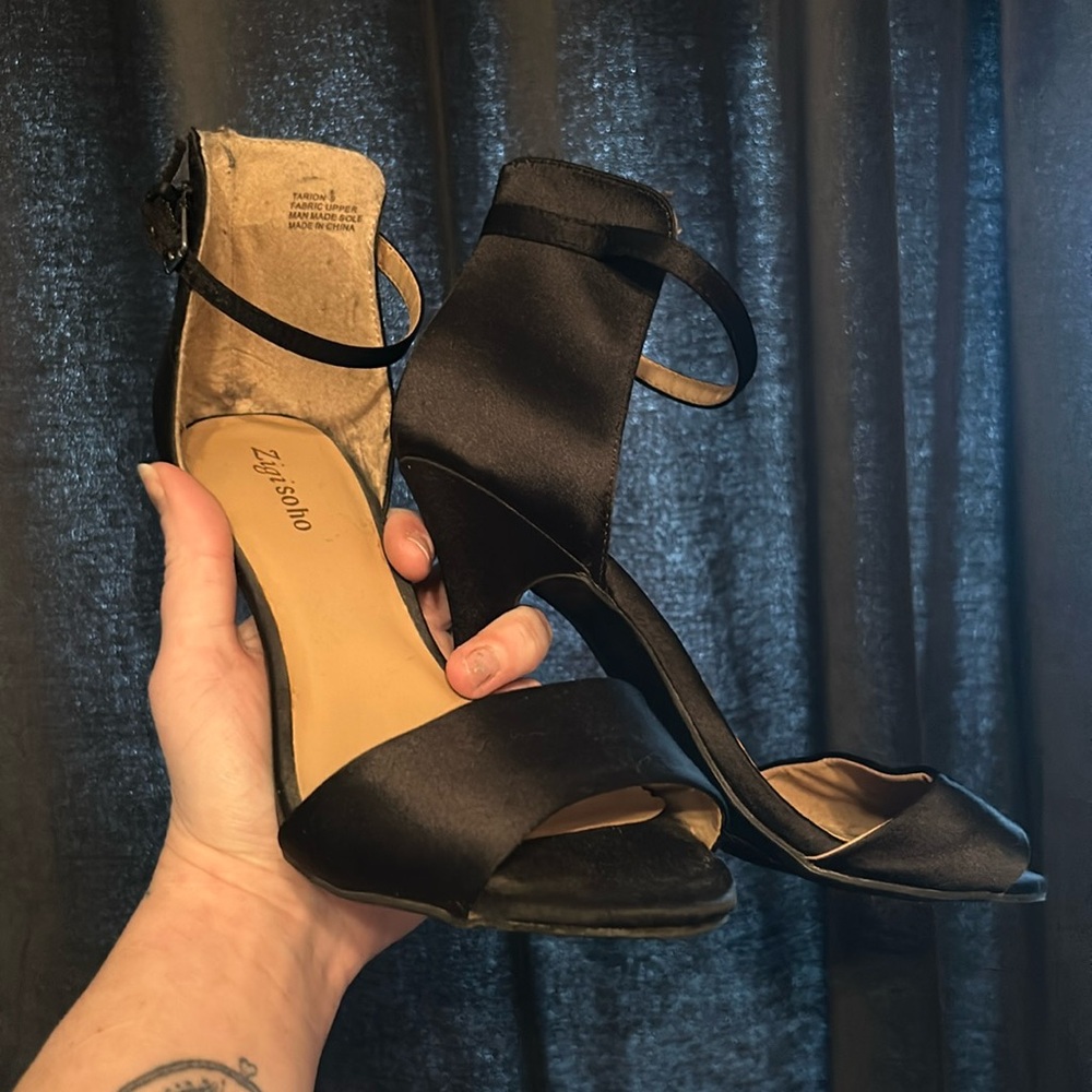 Black Formal Heels
